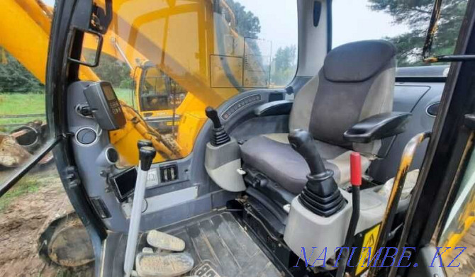 Crawler excavator JCB JS330 Astana - photo 6