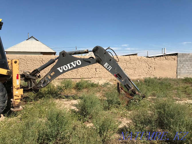 URGENTLY! VOLVO backhoe loader, 3 in 1 for sale! Turkestan - photo 6