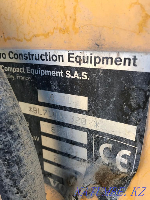 URGENTLY! VOLVO backhoe loader, 3 in 1 for sale! Turkestan - photo 8