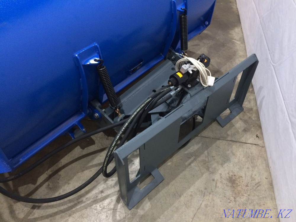 Sell road brush bobcat bobcat, sunward, ant, mksm, wecan, cas Astana - photo 4