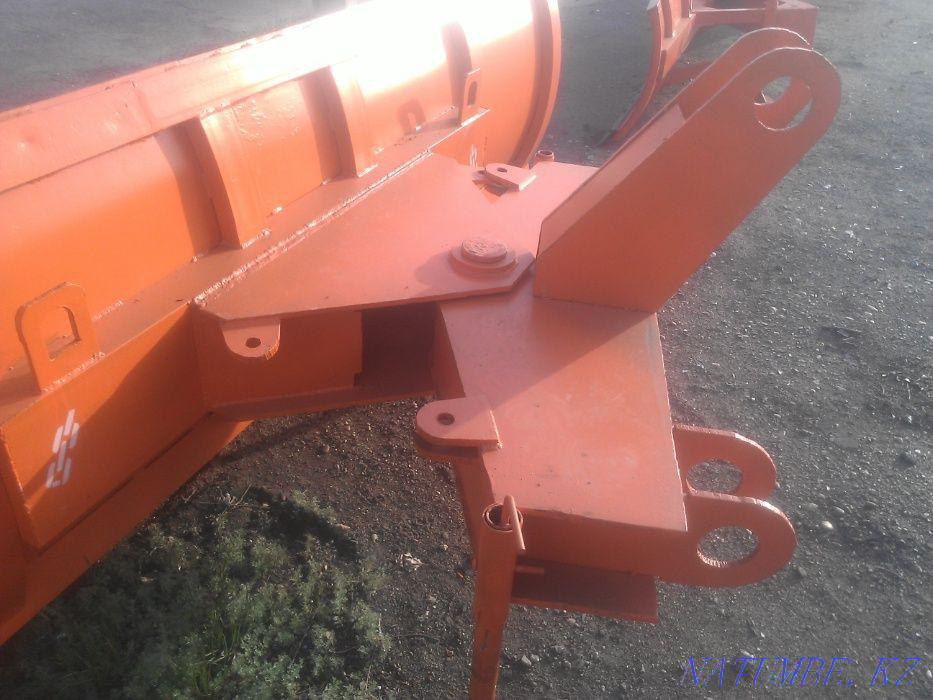 отвал поворотный на фронтальный погрузчик Костанай - изображение 3