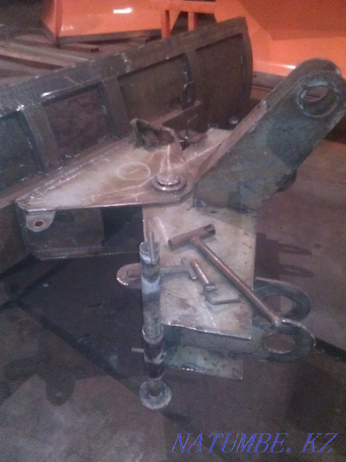 отвал поворотный на фронтальный погрузчик Костанай - изображение 7