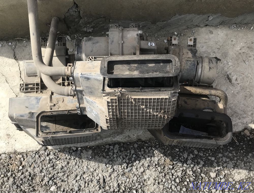 Spare parts Volkswagen t4 bus transporter Kostanay - photo 1