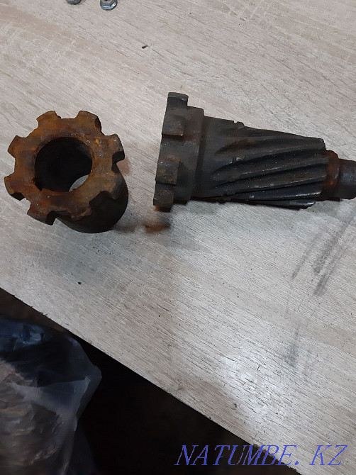 Поворотный редуктор вал Астана - изображение 1