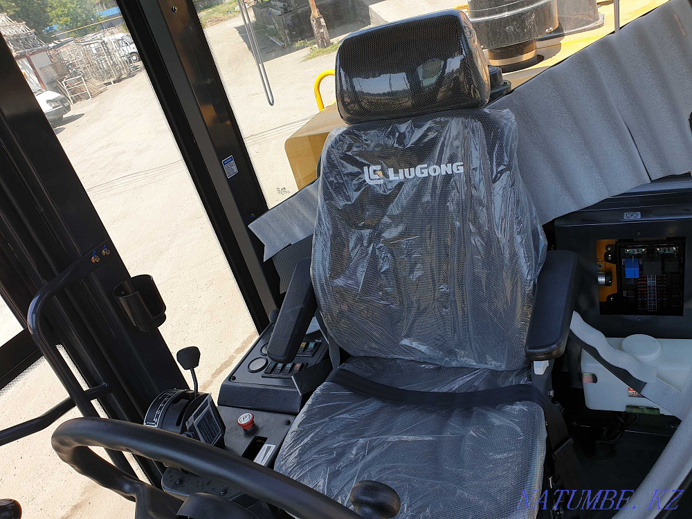 Motor grader, LIUGONG 4215D Astana - photo 3