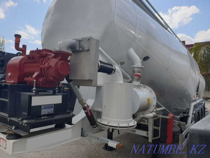 Cement truck 34 cubic meters (Russia) with a compressor Kyzylorda - photo 5