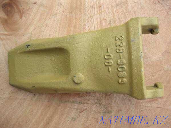 Crowns, teeth, adapters, side cutters for excavator, loader, bulldozer Almaty - photo 1