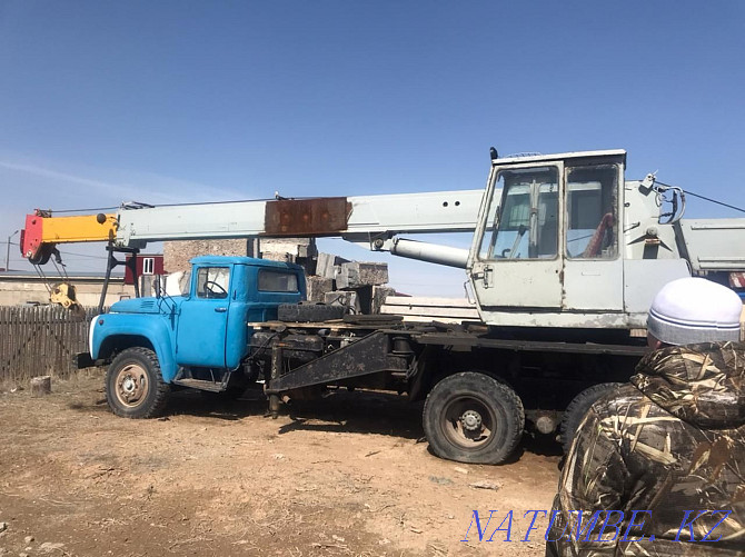 I will sell the truck crane KS 3575 Satpaev - photo 1