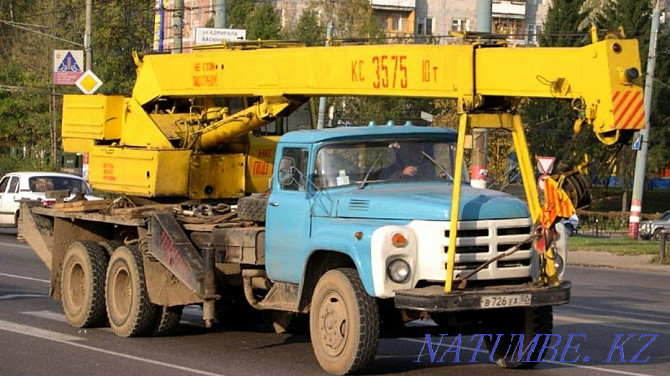Sell ZIL 133 truck crane Aqtobe - photo 1