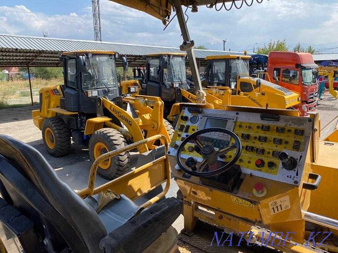 Asphalt paver CATERPILLAR AP-755 Almaty - photo 4