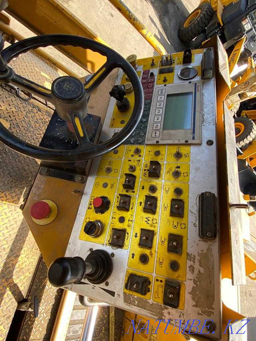 Асфальтоукладчик CATERPILLAR AP-755 Алматы - изображение 6