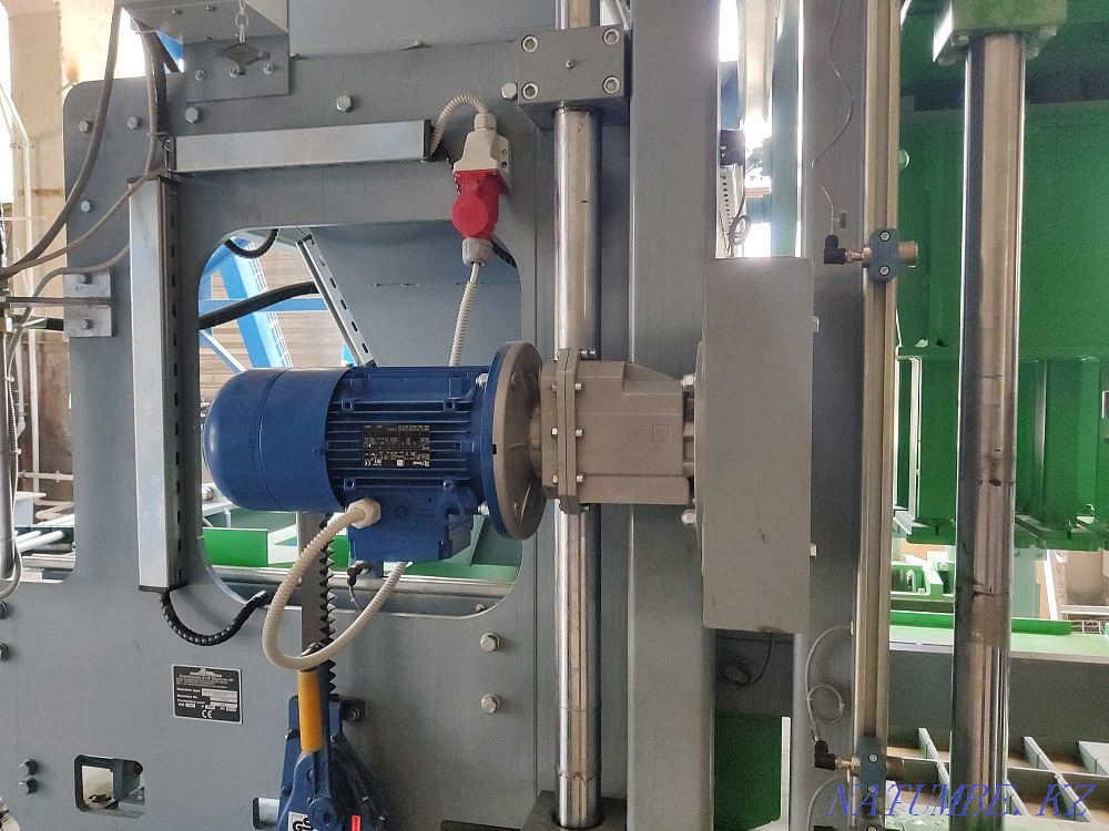 Economy class vibropresses for the production of blocks, paving slabs Almaty - photo 3