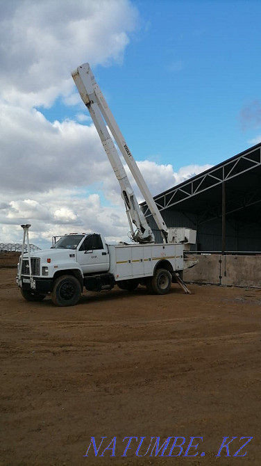 I will sell an aerial platform of 18 meters of the American Chevrolet in an excellent state Oral - photo 1
