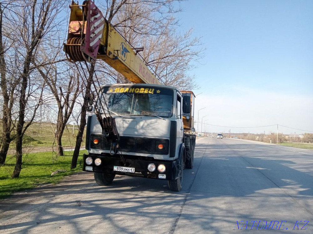Truck crane services  - photo 7