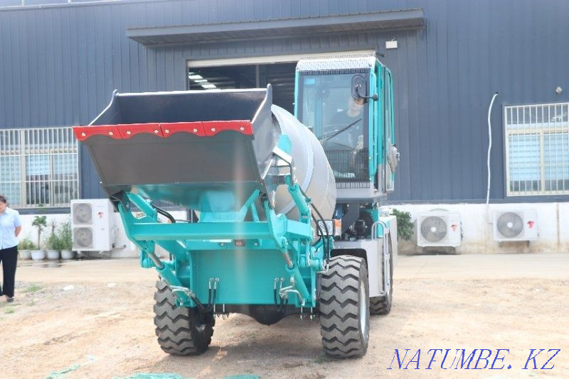 Self Loading Concrete Mixer Truck Abay - photo 1