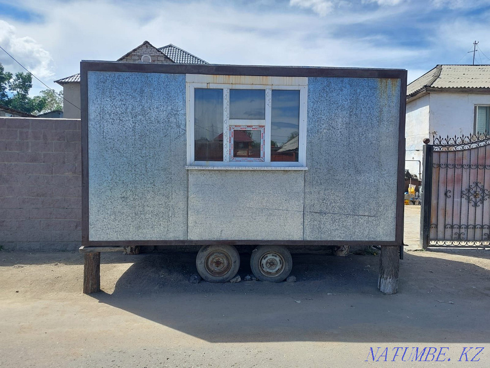 Продам торговый вагон прицеп 4 на 2 , утепленный , срочно Муткенова - изображение 1