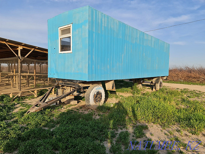 Residential trailer on wheels  - photo 1