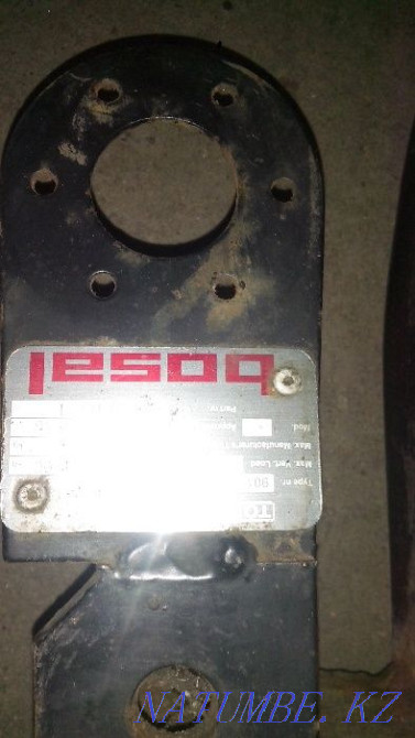 I will sell the factory towbar from Mazda or exchange it for a towbar from Mitsubishi Mo Almaty - photo 2