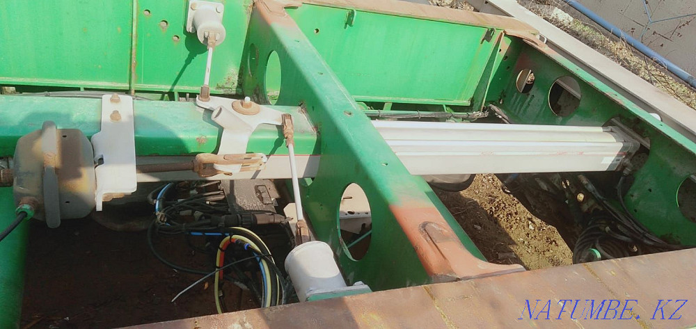 I am selling a container ship.  - photo 3