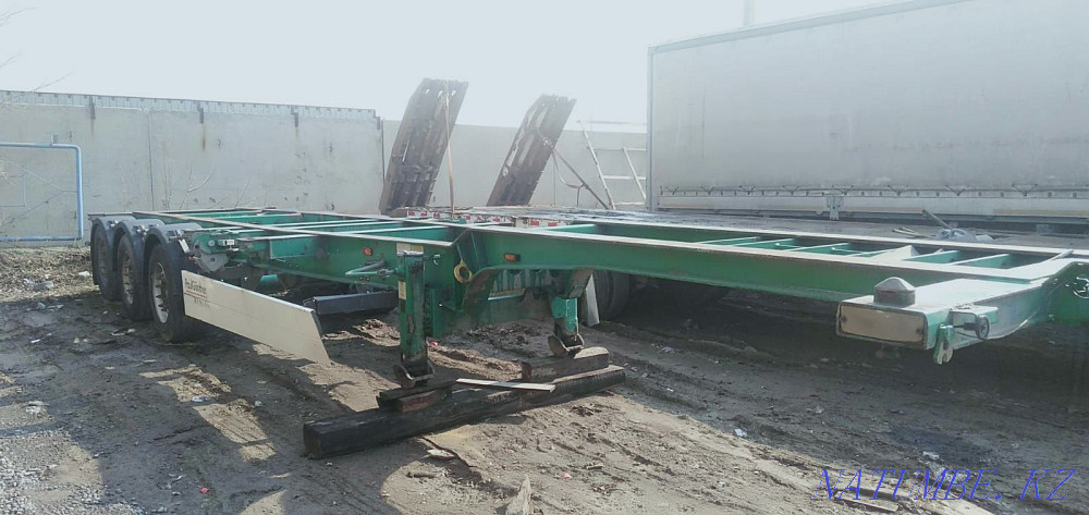 I am selling a container ship.  - photo 2