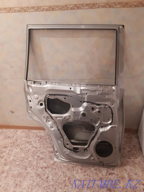 rear door prado  - photo 5