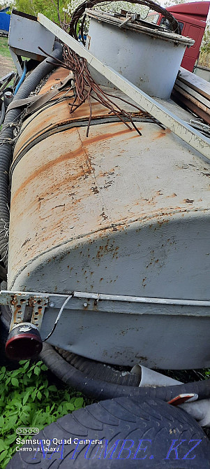 Single axle water carrier trailer  - photo 2