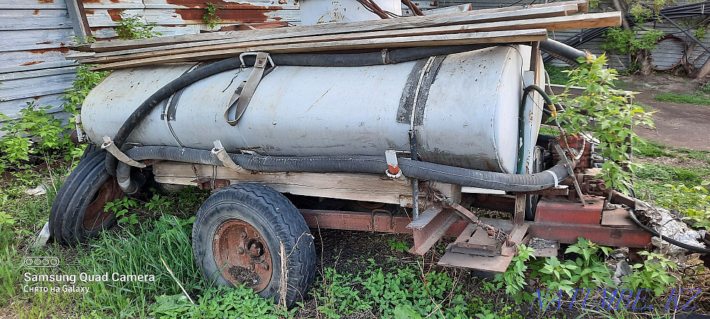 Single axle water carrier trailer  - photo 3