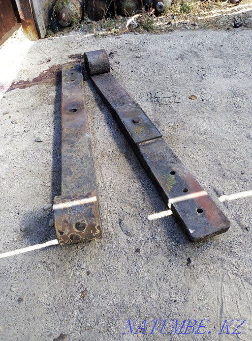 I will sell the bridge, springs on the truck trailer.  - photo 1