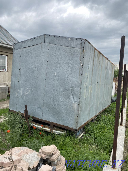 Selling a bottle! Insulated! 4, 2.2 Almaty - photo 2