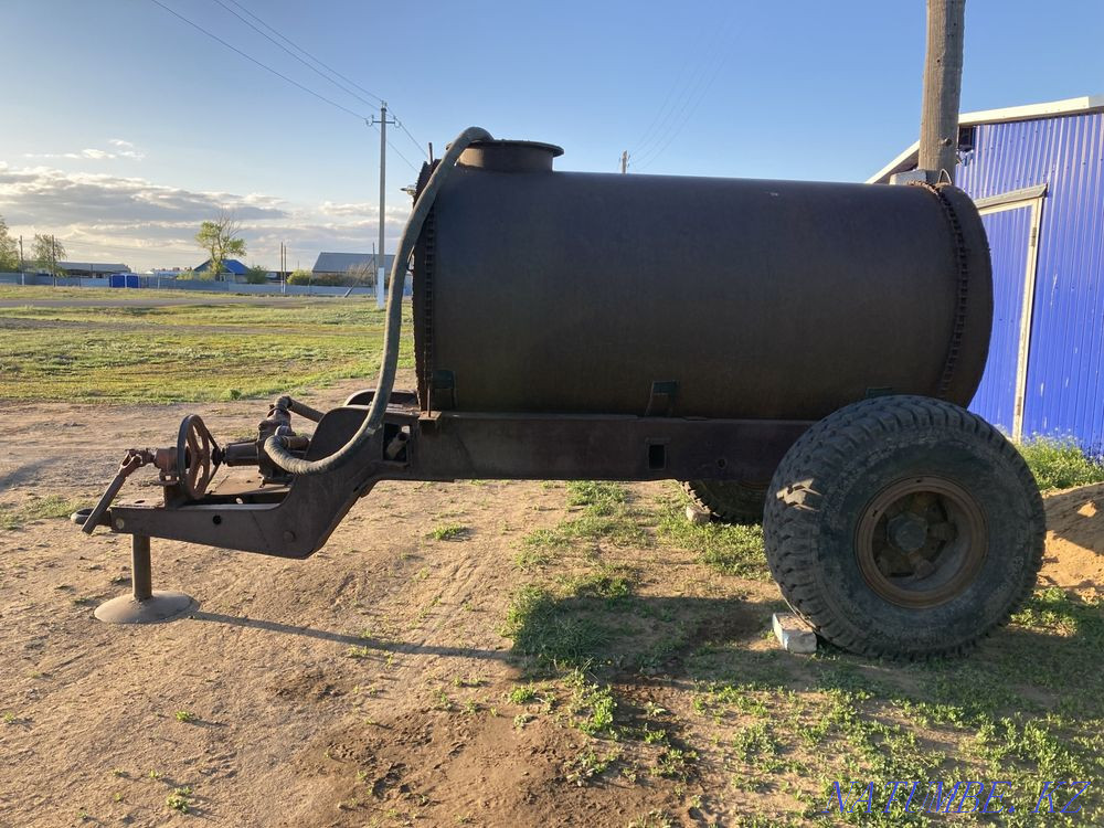I will sell the trailer pts4 hay cart pts4 water carrier Kostanay - photo 3