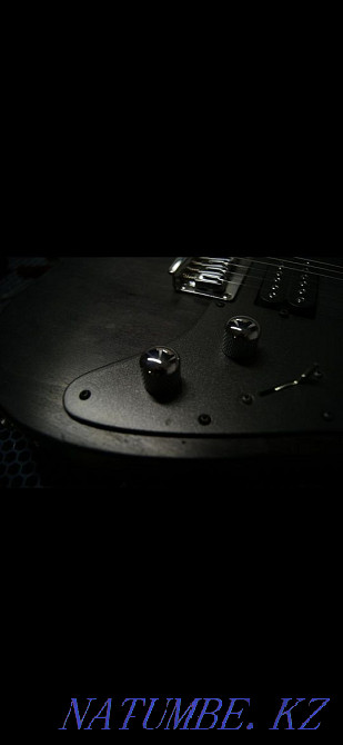 Продам отличную мастеровую электро-гитару Астана - изображение 6