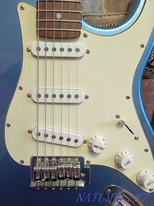 Электрогитара продам Караганда - изображение 4