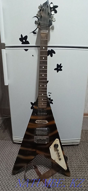 Sell or trade electric guitar Petropavlovsk - photo 2