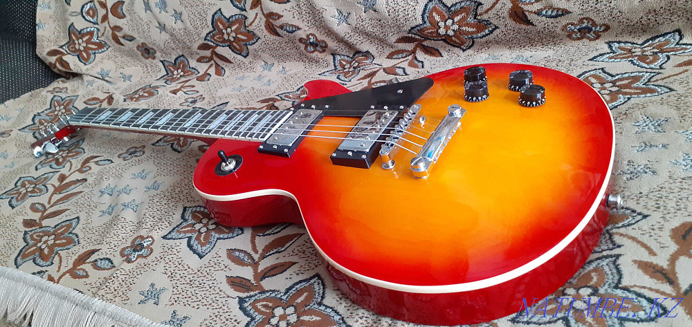 Продам новую электро гитару Лес пол Павлодар - изображение 4