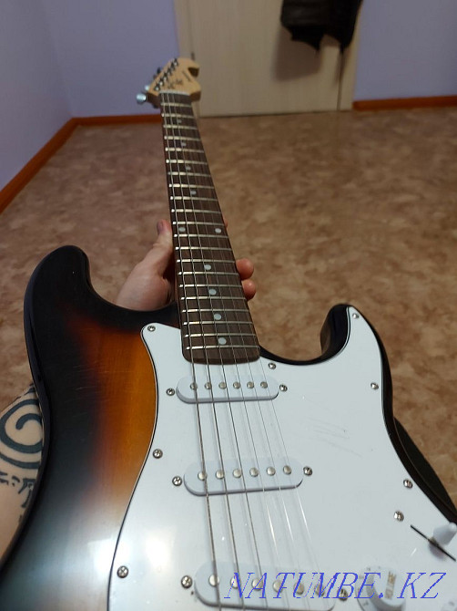 Электро гитара + комбик + чехол для гитары  - изображение 4