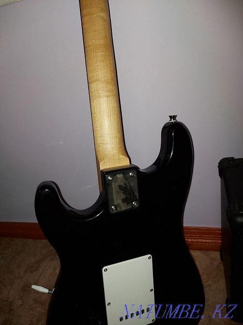 Электро гитара + комбик + чехол для гитары  - изображение 3