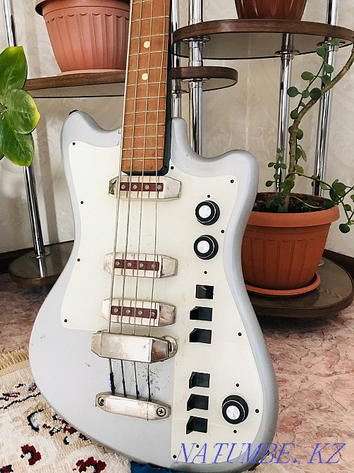 Продам электрогитара Шымкент - изображение 1