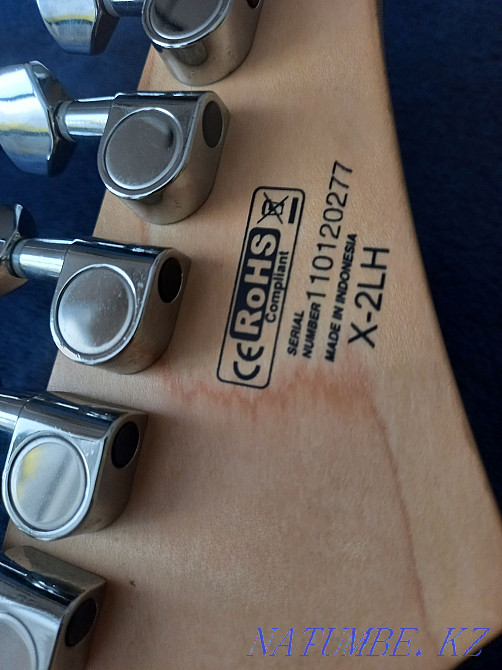 Электрогитара Cort для левшей Алматы - изображение 2