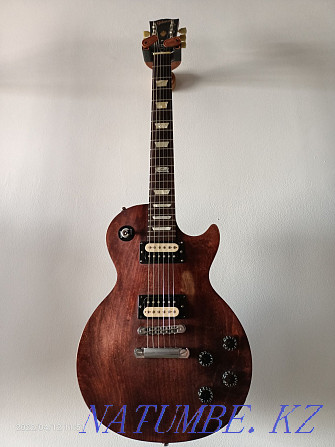 Gibson electric guitar  - photo 1