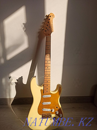 Электр гитара Stratocaster Harley Benton ST-62 Deluxe Vintage сериясы  Алматы - изображение 1