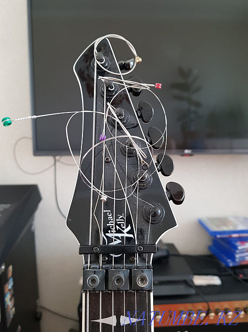 Selling Electric Guitars / Michael Kelly Hex Deluxe reviews Karagandy - photo 7