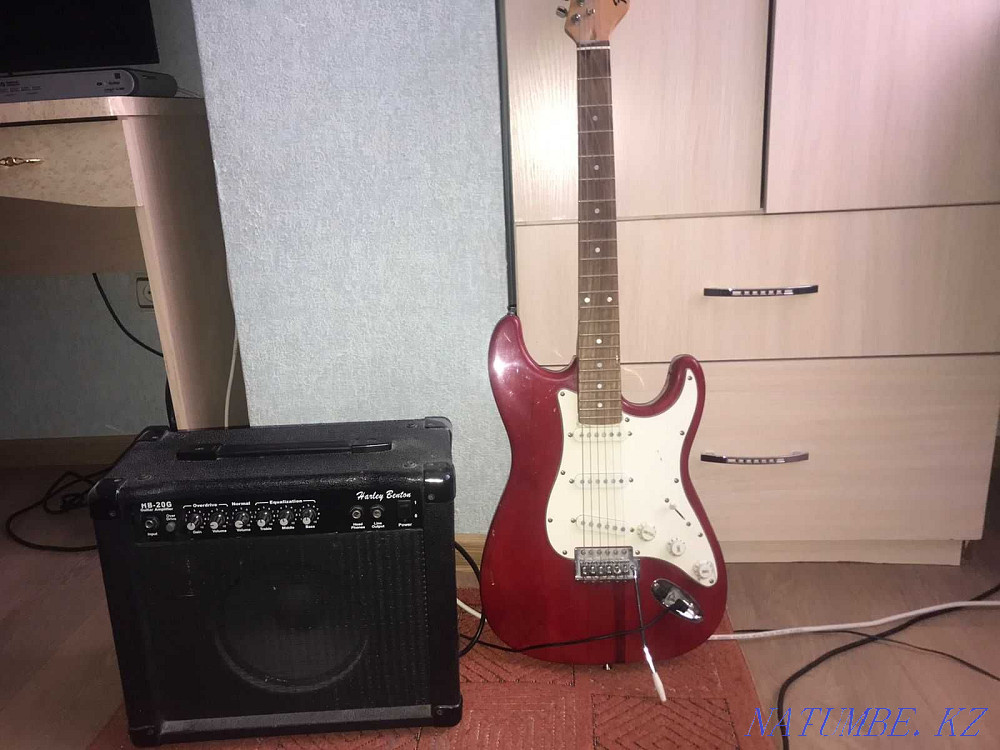 Electric guitar and combo 100.000 tenge or exchange for a synthesizer Aqtau - photo 1
