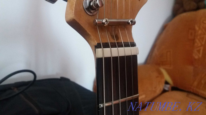 Электр гитара Fender STRATOCASTER  Атырау - изображение 4