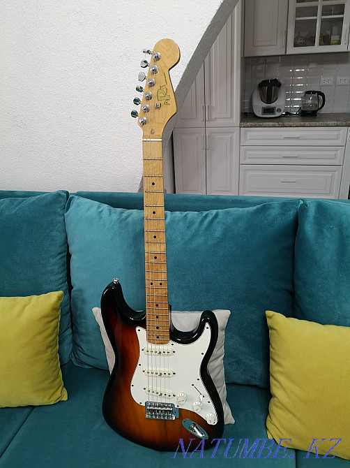 Selling electric guitar and stratocaster. Aqtobe - photo 1