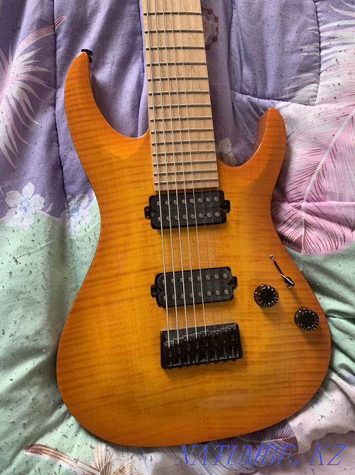 8 струнная электрогитара Алматы - изображение 2