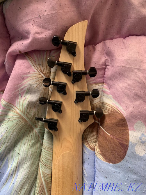 8 струнная электрогитара Алматы - изображение 5
