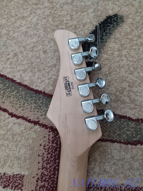 электрогитара Cort G210 Алматы - изображение 3