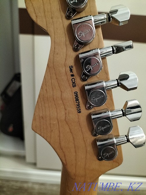 Электрогитара squier Астана - изображение 3