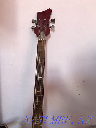 Продам электрический басс гитару Актобе - изображение 1