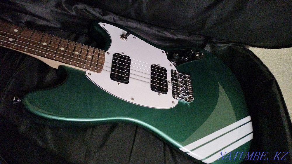 Squier Mustang electric guitar for sale Zhezqazghan - photo 1